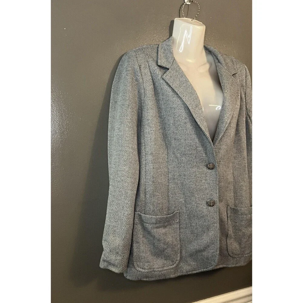 Wool Herringbone Blazer Womens Medium Two Button Patch Pockets Lined Classic